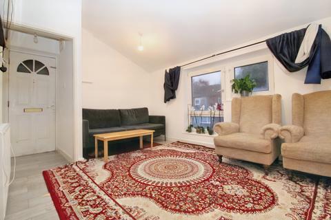 2 bedroom maisonette for sale, Braybourne Close, Uxbridge.