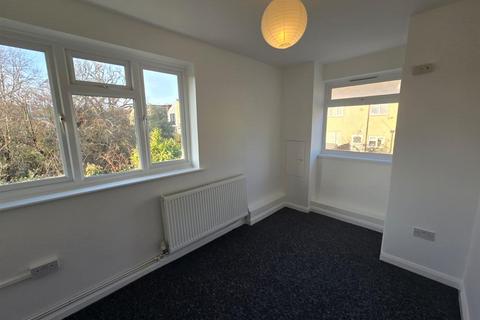 3 bedroom house to rent, Hambledon Gardens, London