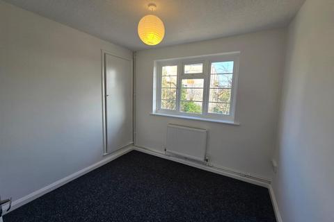 3 bedroom house to rent, Hambledon Gardens, London