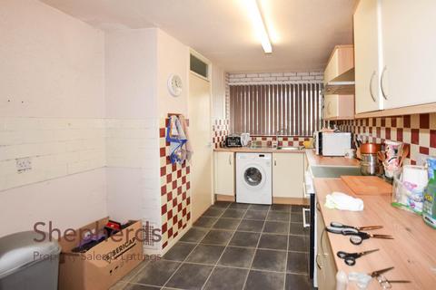 1 Woodford Court, Waltham Abbey, EN9 3HX