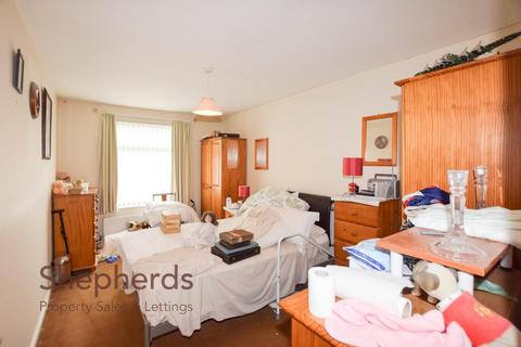 1 Woodford Court, Waltham Abbey, EN9 3HX