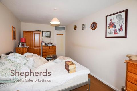 1 Woodford Court, Waltham Abbey, EN9 3HX