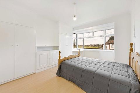 3 bedroom terraced house for sale, Turle Road, London SW16