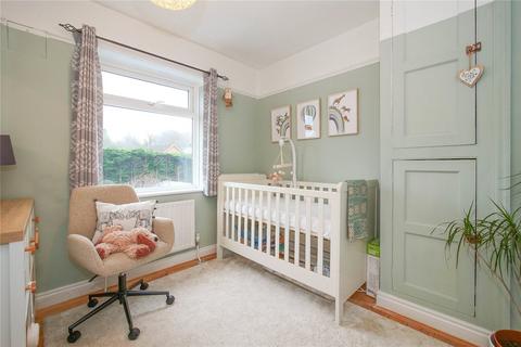 25 Fieldhead Road, Guiseley, Leeds, LS20 8DT
