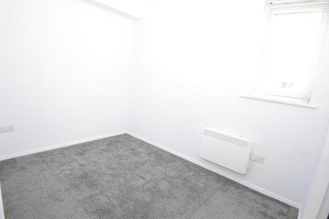 Studio to rent, Lesney Gardens, Rochford