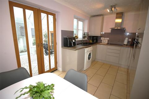 3 bedroom end of terrace house for sale, Grassmere Way, Saltash, SALTASH