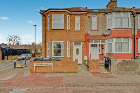 4 bedroom terraced house to rent, Higham Road, London N17