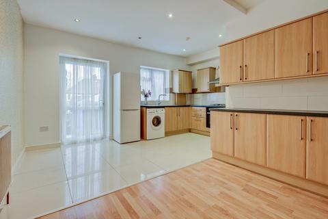 4 bedroom terraced house to rent, Higham Road, London N17