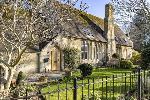 2 bedroom semi-detached house for sale, Station Road, Shipton-under-Wychwood, Chipping Norton, Oxfordshire, OX7