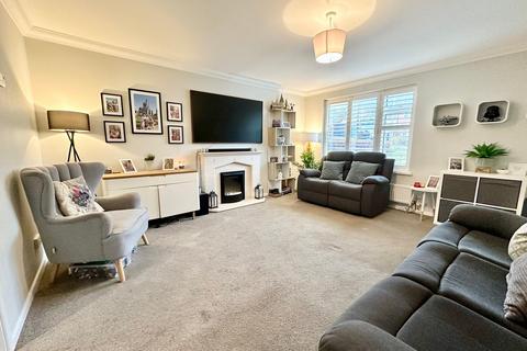 70 Buckingham Way, Frimley, Camberley, GU16 8XP