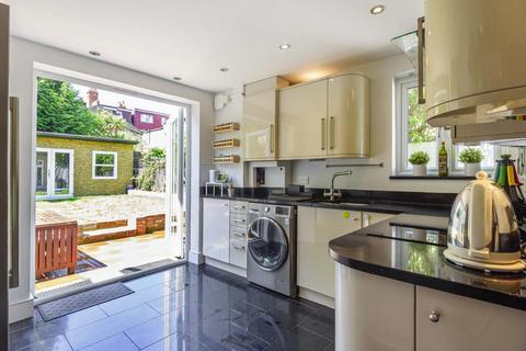 2 bedroom flat for sale, Hurstbourne Road, Forest Hill