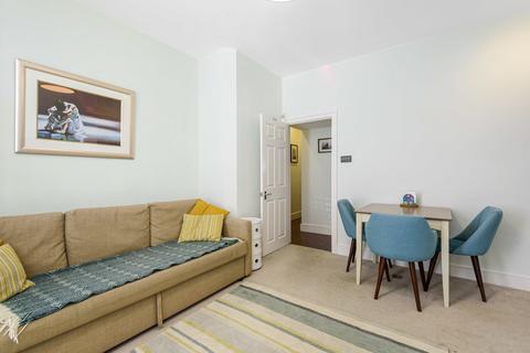 2 bedroom flat for sale, Hurstbourne Road, Forest Hill, London, SE23