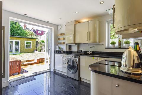 2 bedroom flat for sale, Hurstbourne Road, Forest Hill, London, SE23