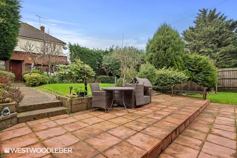 2 Pecks Hill, Nazeing, Waltham Abbey, EN9 2NY