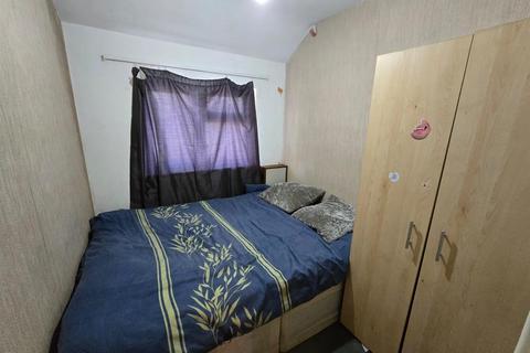 3 bedroom house to rent, Jervis Avenue, Enfield