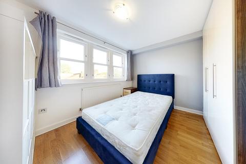 Studio to rent, Westport Street, London E1