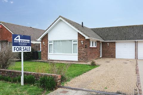 2 bedroom bungalow for sale, Sea Way, Pagham, Bognor Regis, West Sussex PO21