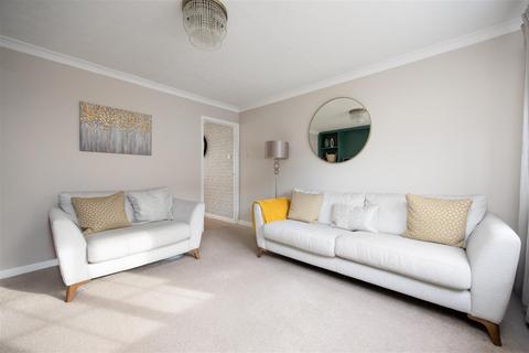 24 Brookmead, Southwick, Trowbridge, BA14 9QJ