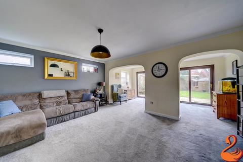 4 bedroom detached house for sale, Main Street, Offenham, Evesham