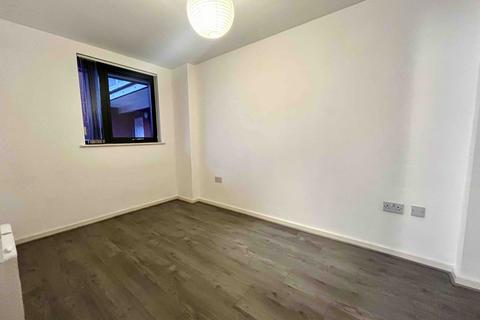 2 bedroom apartment to rent, City Gate, Blantyre Street, M15 4JS