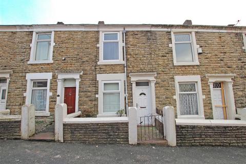 2 bedroom terraced house to rent, Perry Street Darwen BB3 3DG