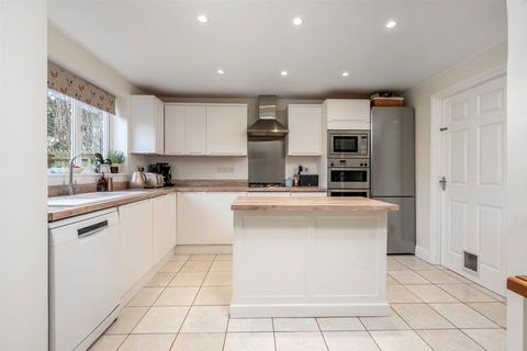 5 bedroom detached house for sale, Newstead Way, Loughborough, Leicestershire