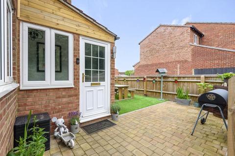 1 bedroom end of terrace house for sale, Newbury,  Berkshire,  RG14