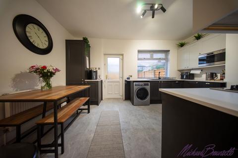 137 Beacon Road, Wibsey, Bradford, BD6 3DX