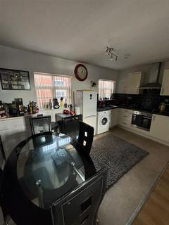 1 bedroom flat to rent, High Street, Coalville