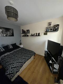 1 bedroom flat to rent, High Street, Coalville