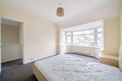10 Coniston Avenue, Perivale, Greenford, UB6 8EE