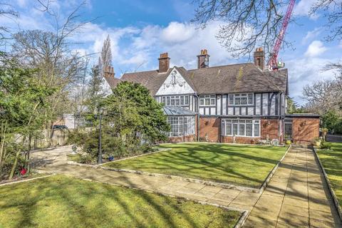 6 bedroom semi-detached house for sale, The Bishops Avenue, London N2