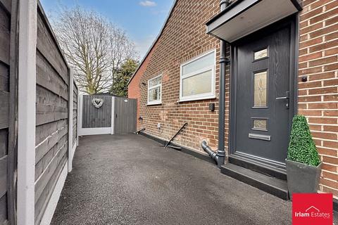 22 Platts Drive, Irlam, Manchester, M44 6NF
