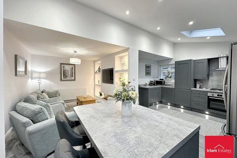 22 Platts Drive, Irlam, Manchester, M44 6NF