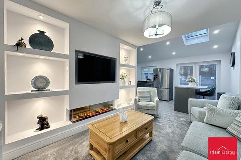22 Platts Drive, Irlam, Manchester, M44 6NF