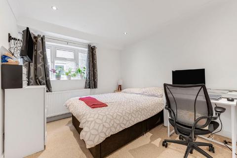 2 bedroom flat for sale, Chatsworth Road, Mapesbury