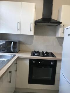 2 bedroom flat to rent, Herga Road, Harrow HA3