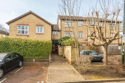 1 bedroom flat to rent, Ivybridge Close, Twickenham TW1