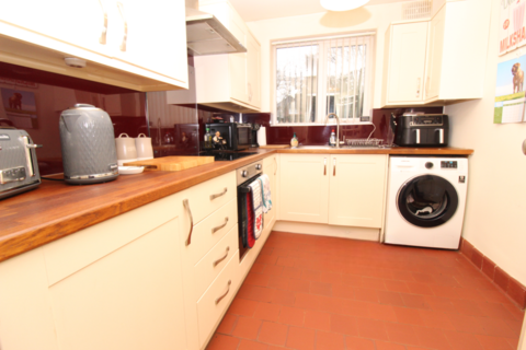 2 bedroom semi-detached house for sale, Lichfield Road, Wednesfield, Wolverhampton, WV11