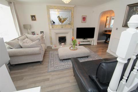 4 bedroom detached house for sale, Chestnut Walk, Liverpool L31