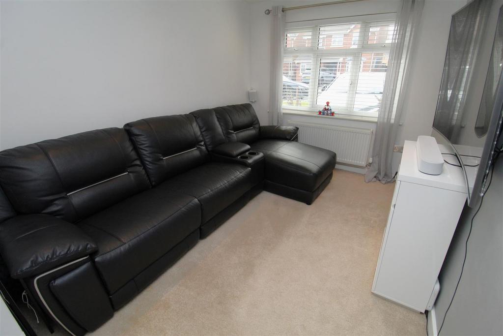Bedroom4.JPG