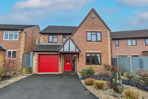 4 bedroom detached house for sale, Farne Avenue, Worcester WR5