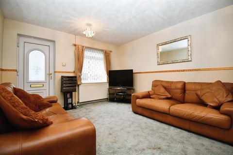 2 bedroom semi-detached house for sale, Howdale Road, Hull