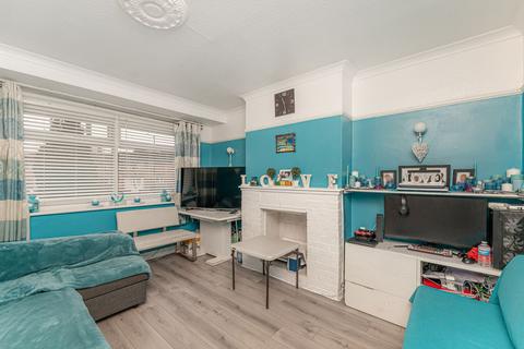 2 bedroom apartment for sale, Osborne Road, Enfield