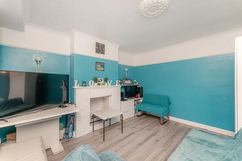 2 bedroom apartment for sale, Osborne Road, Enfield