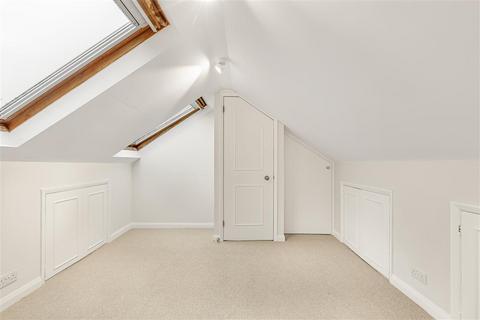 1 bedroom maisonette for sale, Southfields Road, SW18