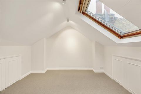 1 bedroom maisonette for sale, Southfields Road, SW18