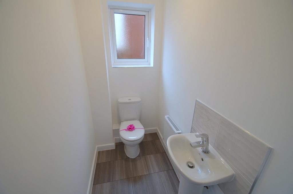 Cloakroom / Wc