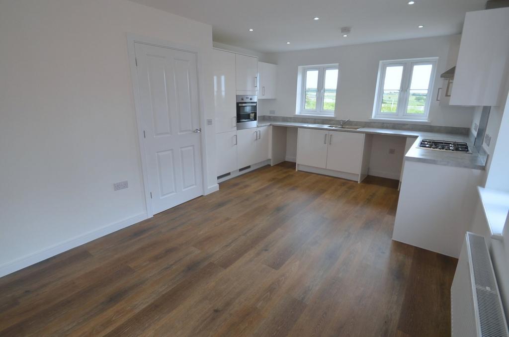 Kitchen/Dining