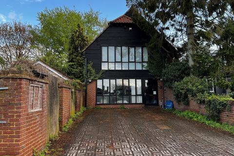 Office to rent, Second Floor Office, Hunters Court Debden Road, Saffron Walden, Essex